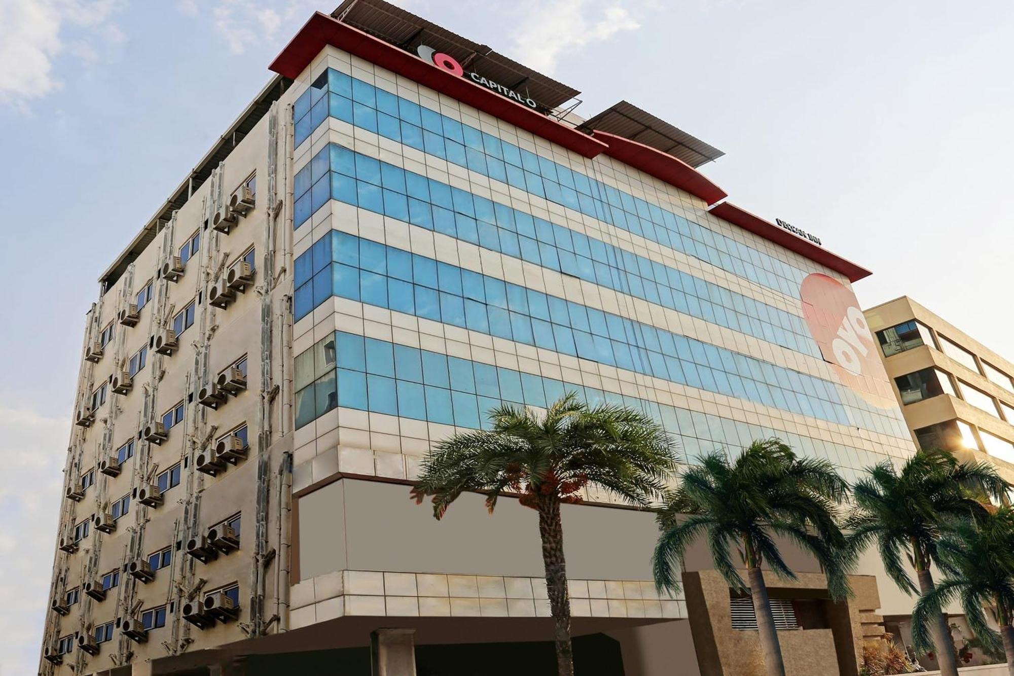 Townhouse Halcyon Deccan Inn Near Shilparamam Kondapur  Esterno foto